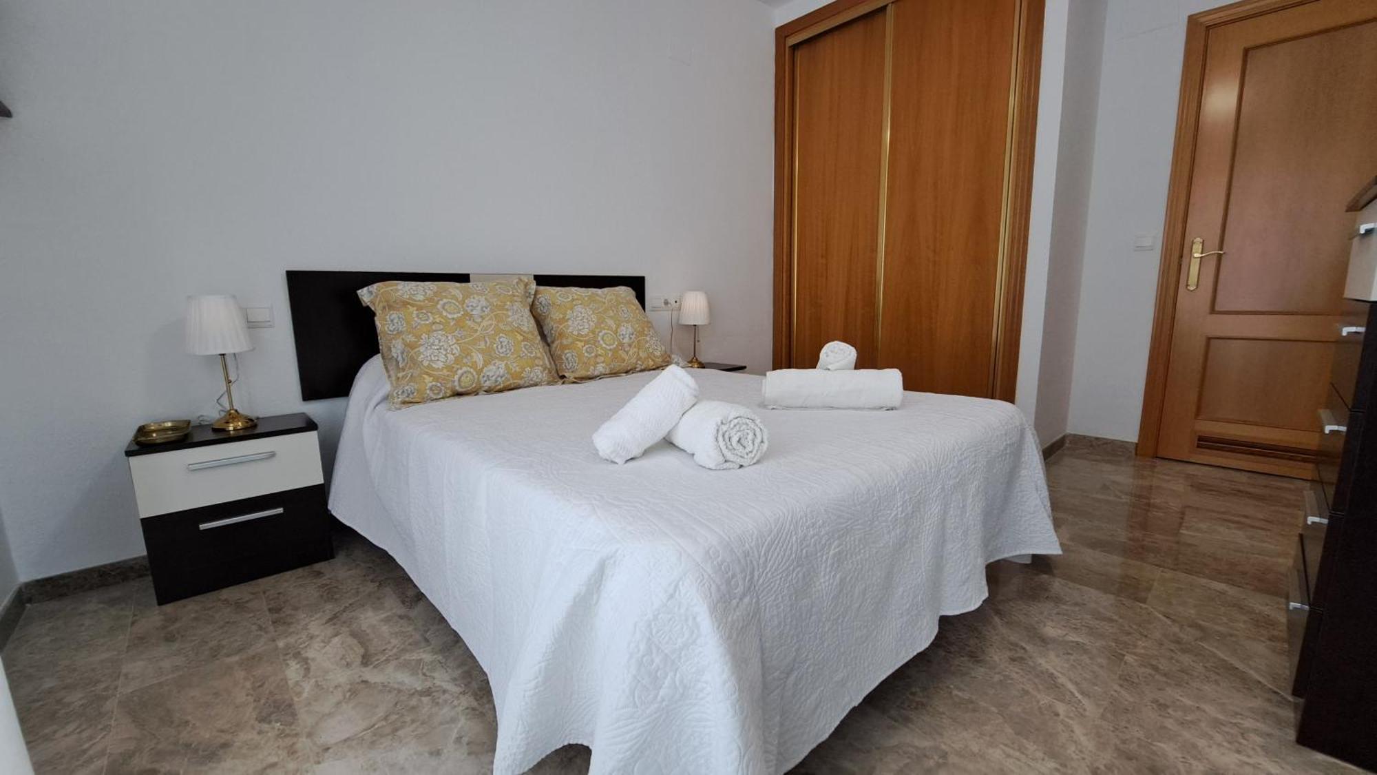 Apartamentos Maria Cristina Con Parking Gratis Кордоба Екстериор снимка