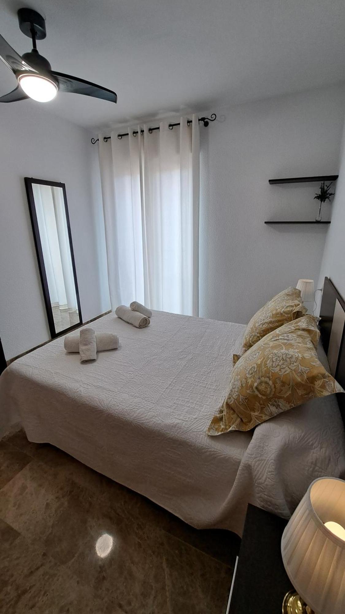 Apartamentos Maria Cristina Con Parking Gratis Кордоба Екстериор снимка