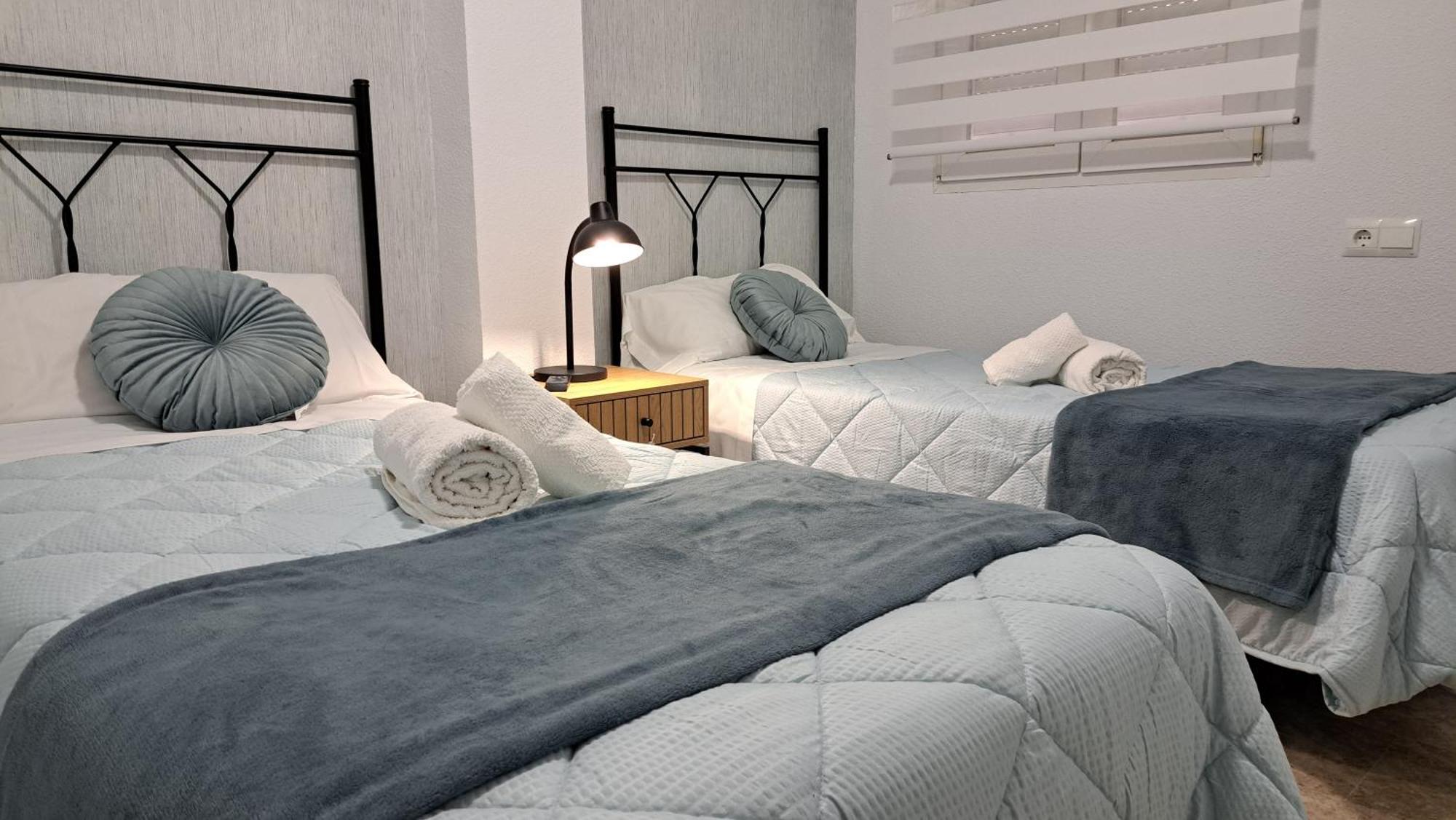 Apartamentos Maria Cristina Con Parking Gratis Кордоба Стая снимка